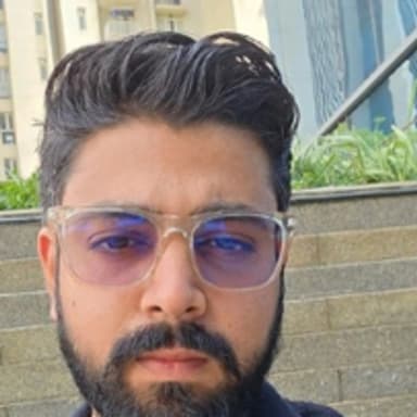 Yanshul Parjapat headshot